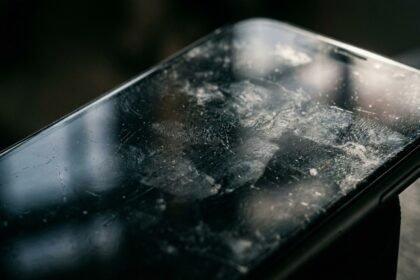 That invisible layer on your phone screen is more important than you think |
