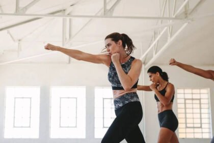 Women Six-Pack Abs: Can women have six-pack abs and still be healthy? What science and doctors actually say