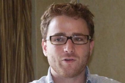 In 2012, Stewart Butterfield tried saving a game company, and that one workplace tool ended up becoming Slack |