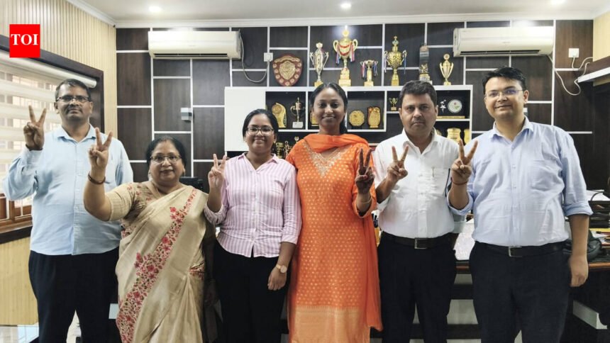 “Productivity matters more than hours”: National topper Bhavya Ranjan breaks the study myth