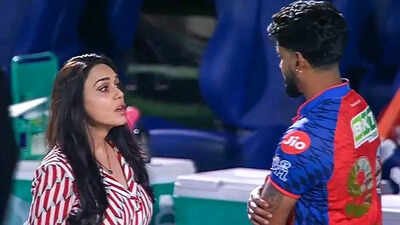 Preity Zinta’s tense chat with Shreyas Iyer, Ponting’s dejected dugout look sum up PBKS collapse