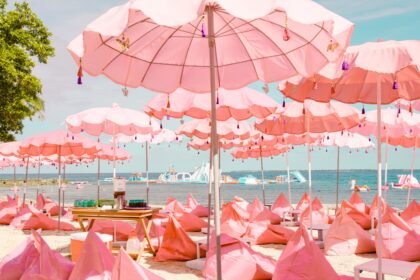 8 pink-coloured attractions around the world every traveller should visit once