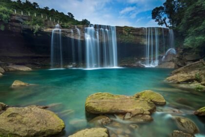 These Indian waterfalls come alive only during monsoon