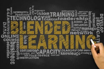 What is the Blended Learning Model? 8 must-know facts for parents to support their child