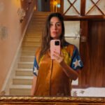 Kareena Kapoor Khan’s Venice selfies are going viral, but her vacation shirt is what everyone’s talking about |