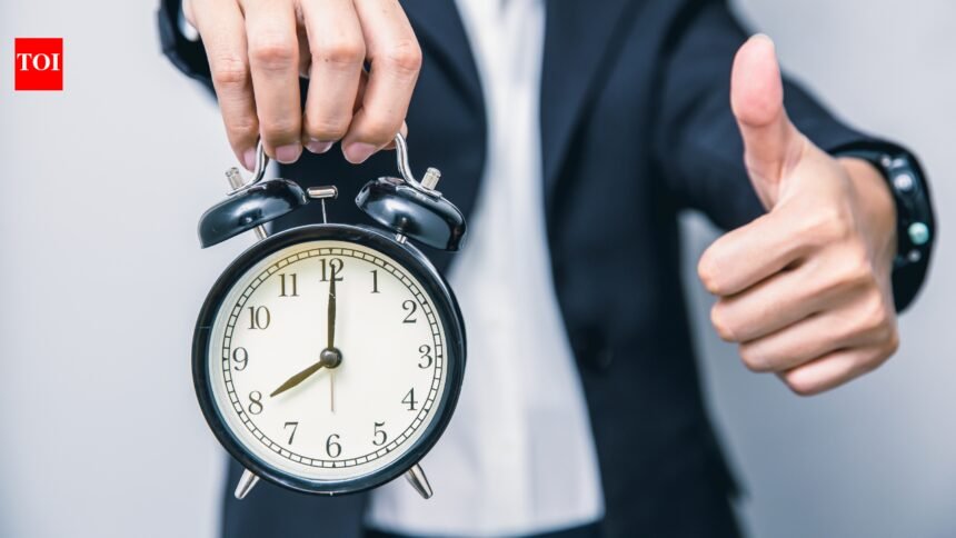Psychology Of Punctuality: Psychology says people who arrive very early at work may have this habit: It’s not always about being hardworking