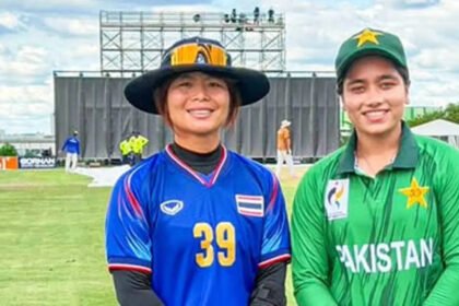 Pakistan survive scare, beat Thailand by 3 wickets to enter semis