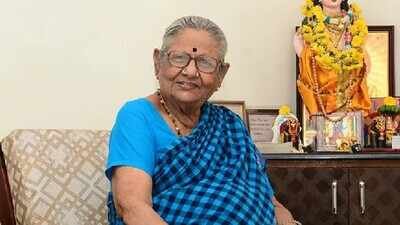 Vatsala Rajagopal Death News: Veteran Tamil actress Vatsala Rajagopal, known for ‘Roja’, ‘Anniyan’ and ‘Mozhi’, passes away at 93 | Tamil Movie News